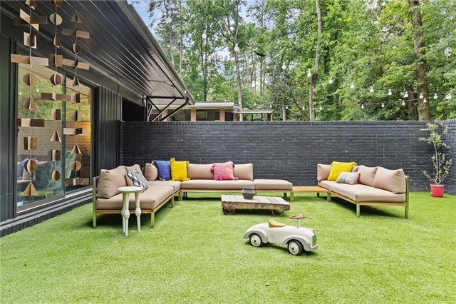 3252 W Roxboro Road NE, Atlanta, GA 30324