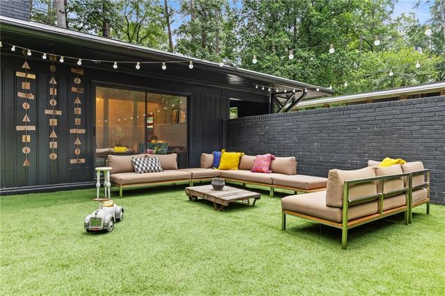3252 W Roxboro Road NE, Atlanta, GA 30324