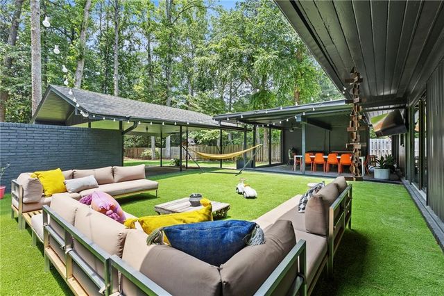 3252 W Roxboro Road NE, Atlanta, GA 30324