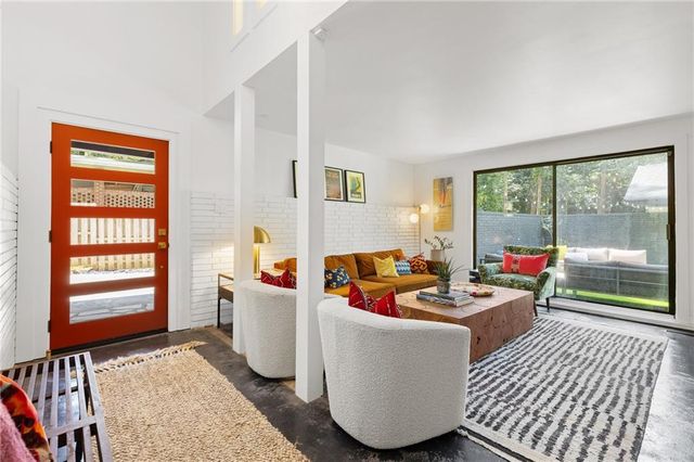 3252 W Roxboro Road NE, Atlanta, GA 30324