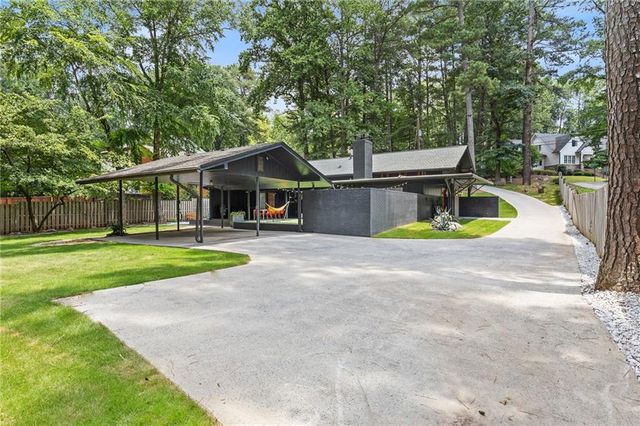 3252 W Roxboro Road NE, Atlanta, GA 30324