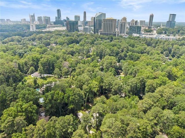 3252 W Roxboro Road NE, Atlanta, GA 30324