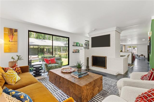 3252 W Roxboro Road NE, Atlanta, GA 30324