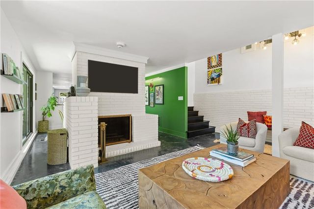3252 W Roxboro Road NE, Atlanta, GA 30324