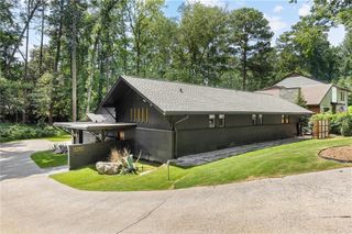 3252 W Roxboro Road NE, Atlanta, GA 30324