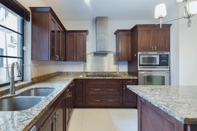 324 SW 30th Rd -, Miami, FL 33129