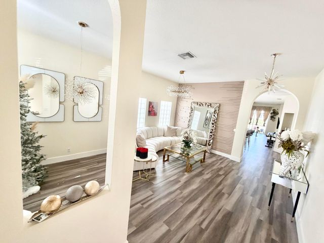 159 Berenger Walk, Royal Palm Beach, FL 33414