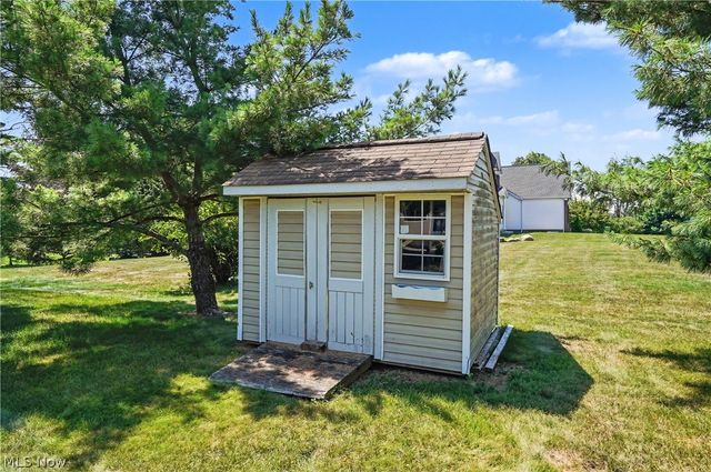 11547 Grand Valley Drive NW, Uniontown, OH 44685