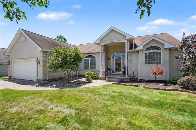 11547 Grand Valley Drive NW, Uniontown, OH 44685