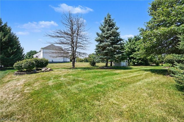 11547 Grand Valley Drive NW, Uniontown, OH 44685