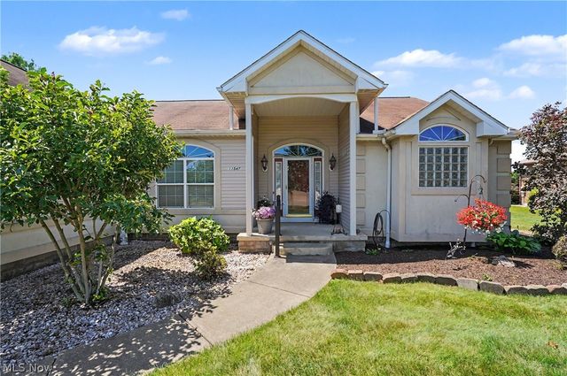 11547 Grand Valley Drive NW, Uniontown, OH 44685