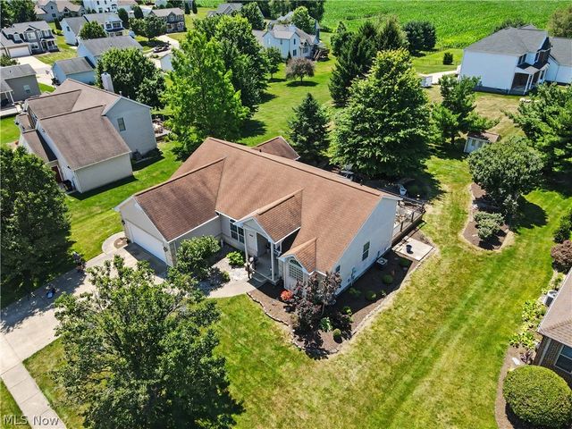 11547 Grand Valley Drive NW, Uniontown, OH 44685