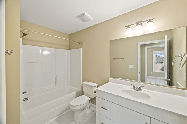 1805 Birdie Ct, Cookeville, TN 38506