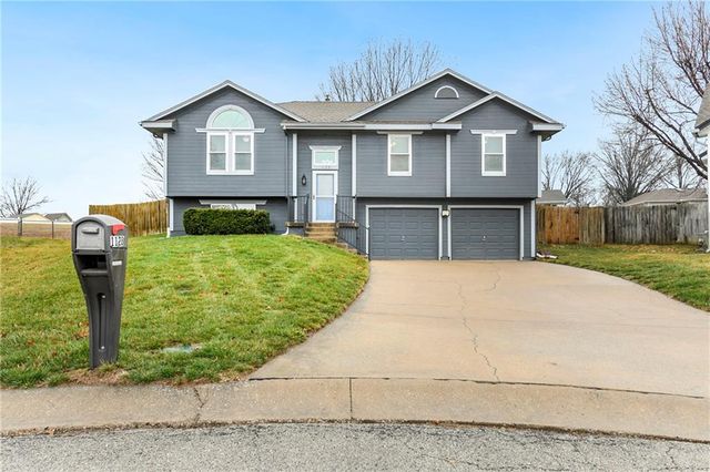 1128 N Mohican Court, Independence, MO 64056