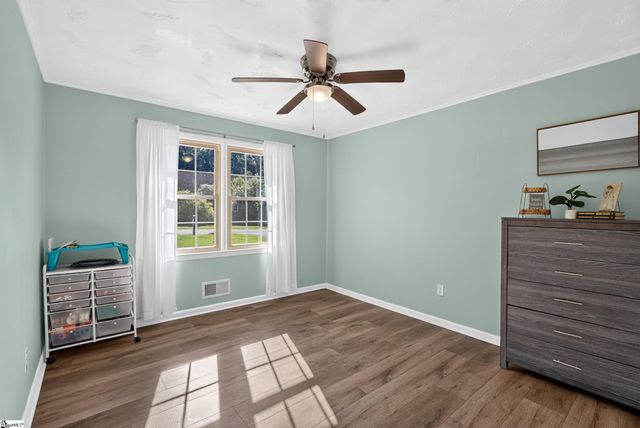 230 Clearview Heights, Boiling Springs, SC 29316