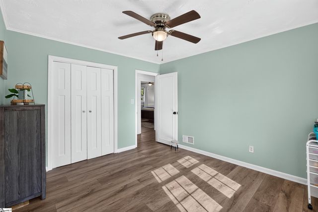230 Clearview Heights, Boiling Springs, SC 29316