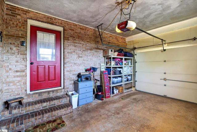 230 Clearview Heights, Boiling Springs, SC 29316