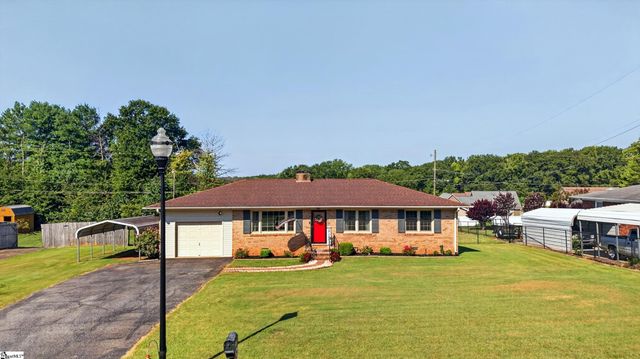 230 Clearview Heights, Boiling Springs, SC 29316