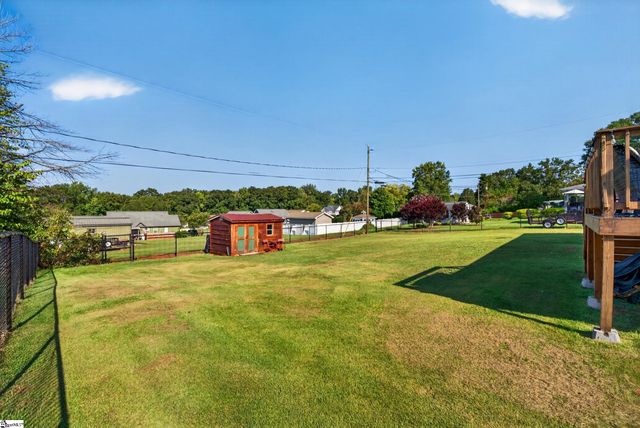 230 Clearview Heights, Boiling Springs, SC 29316