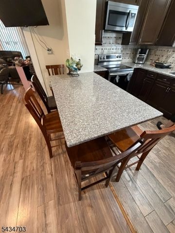471 20Th Ave, Paterson City, NJ 07513