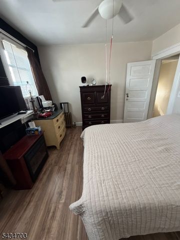 471 20Th Ave, Paterson City, NJ 07513