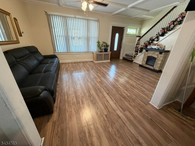 471 20Th Ave, Paterson City, NJ 07513