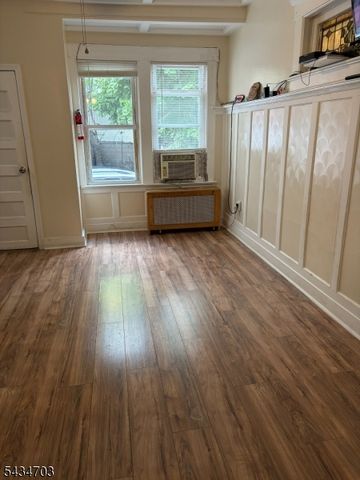 471 20Th Ave, Paterson City, NJ 07513