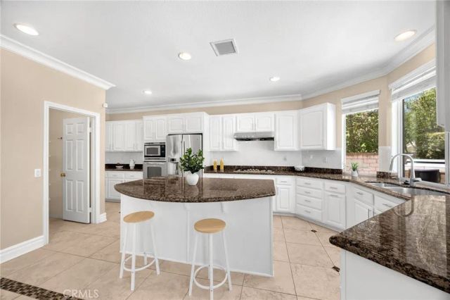 17887 Mariposa Avenue, Yorba Linda, CA 92886
