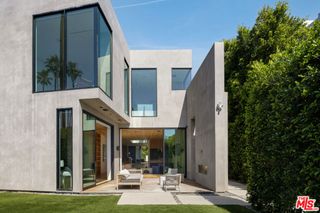 952 N Laurel Avenue, Los Angeles, CA 90046