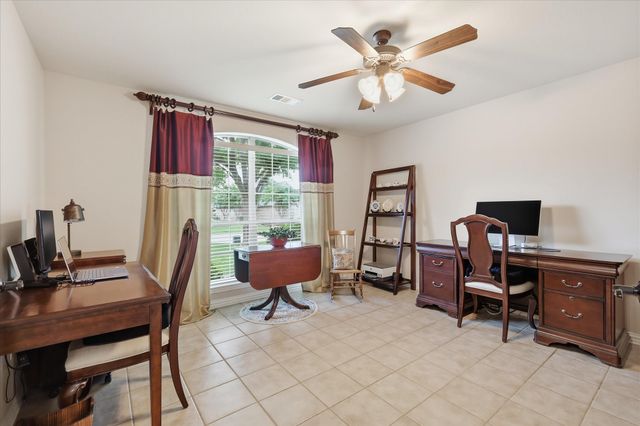 10413 Belvedere Drive, Denton, TX 76207