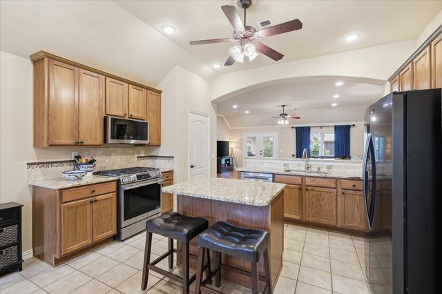 10413 Belvedere Drive, Denton, TX 76207