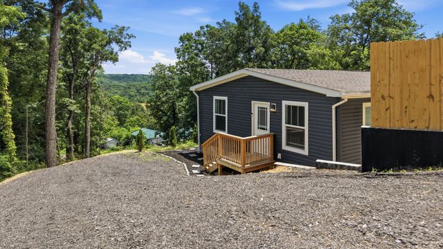 77 Plum Lane, Ringgold, GA 30736