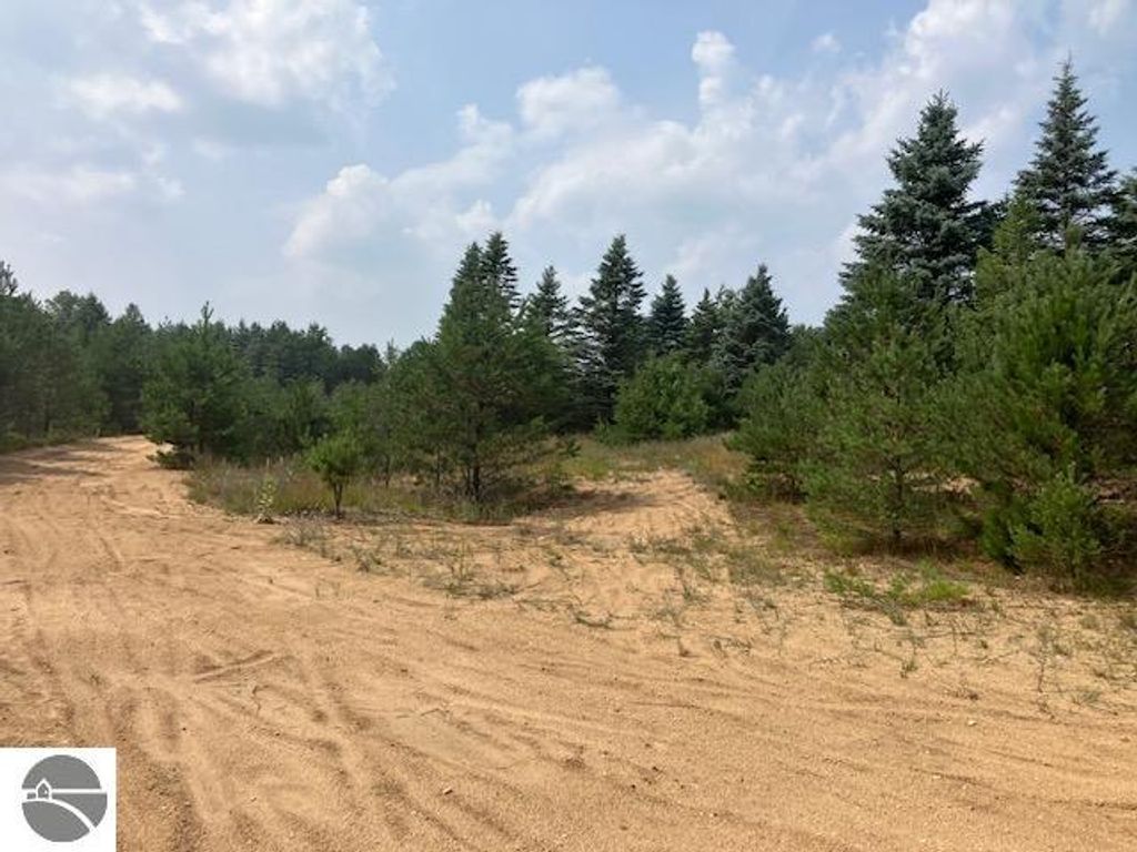 Image 34 of property listing at 10.25 N 2 1/2 Road, Buckley, MI 49620