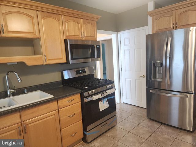 730 PILGRIM AVE, Lawrenceville, NJ 08648
