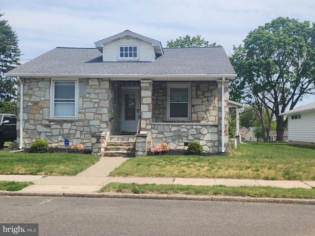 730 PILGRIM AVE, Lawrenceville, NJ 08648