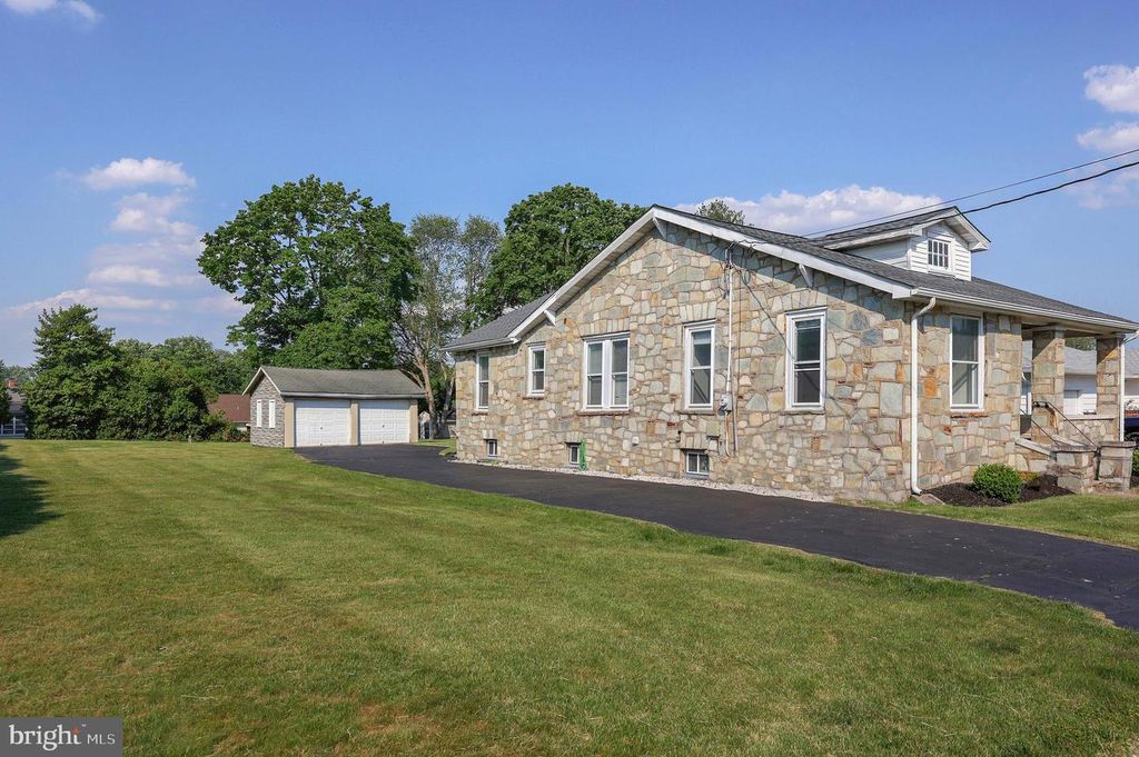 730 PILGRIM AVE, Lawrenceville, NJ 08648