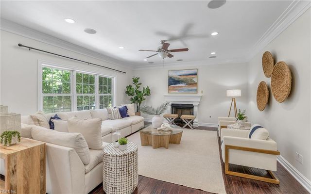 928 Hurds RD, Virginia Beach, VA 23452
