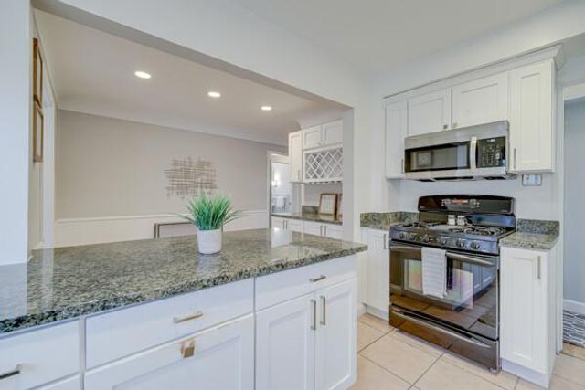 4752 York Avenue S, Minneapolis, MN 55410