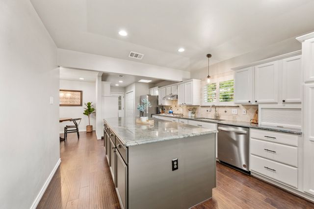 728 Cimarron Trail, Southlake, TX 76092