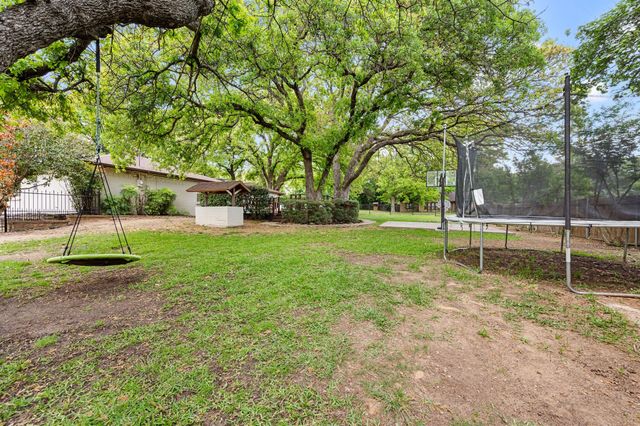 728 Cimarron Trail, Southlake, TX 76092