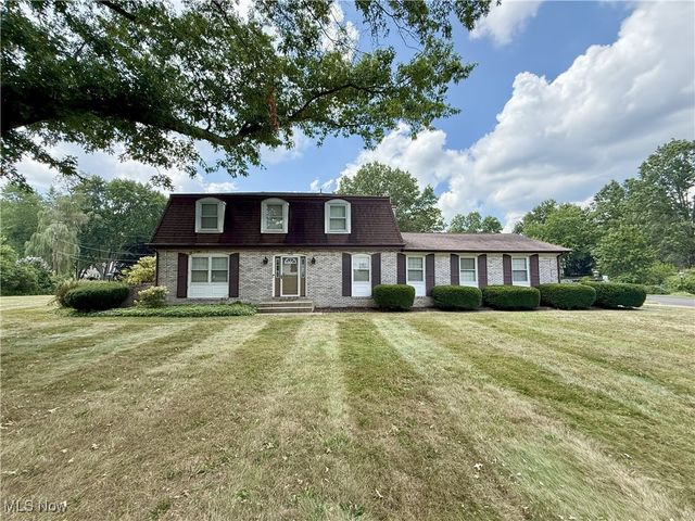 7455 Brushmore Avenue NW, North Canton, OH 44720