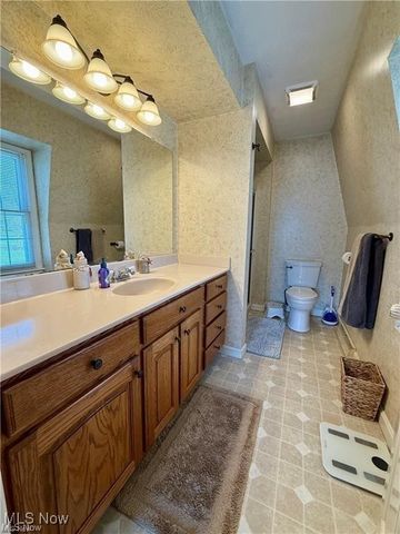 7455 Brushmore Avenue NW, North Canton, OH 44720