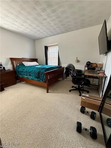 7455 Brushmore Avenue NW, North Canton, OH 44720