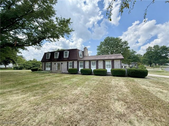 7455 Brushmore Avenue NW, North Canton, OH 44720