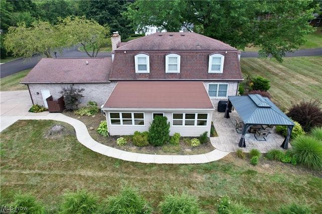 7455 Brushmore Avenue NW, North Canton, OH 44720