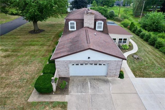 7455 Brushmore Avenue NW, North Canton, OH 44720