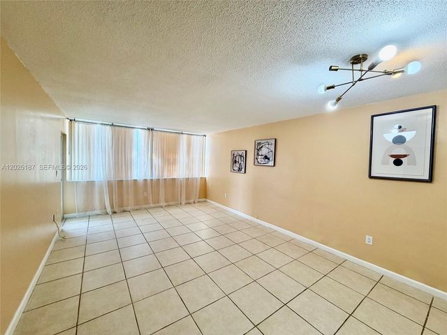 1301 NE Miami Gardens Dr 711W, Miami, FL 33179