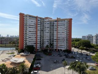 1301 NE Miami Gardens Dr 711W, Miami, FL 33179