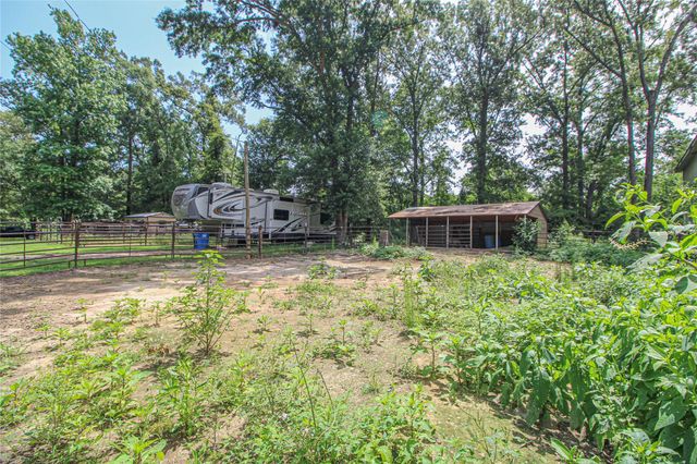164 Tom, Livingston, TX 77351