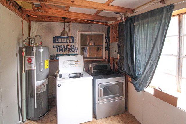 164 Tom, Livingston, TX 77351